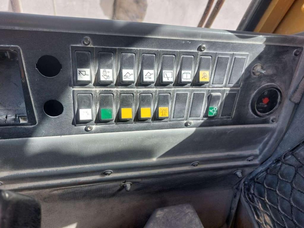 Volvo L 330 E Photo 6