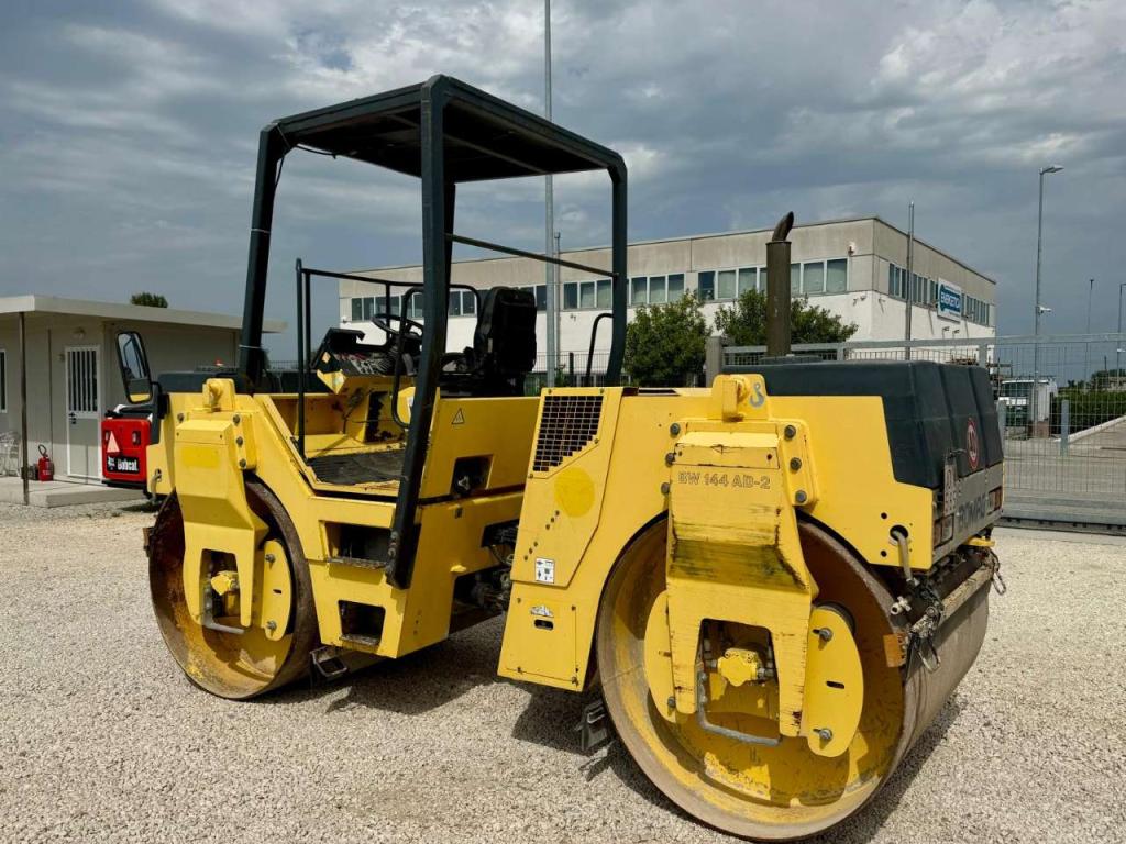 Bomag BW144 AD-2 Photo 3