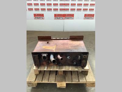 Oil tank for Caterpillar 924G sold by Massucco T. Srl Area Ricambi