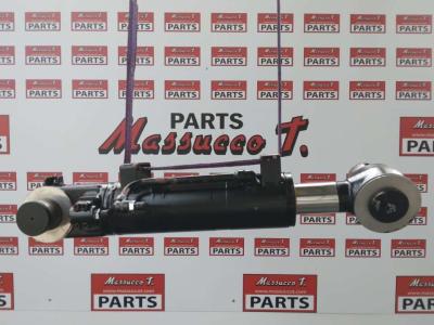 Dozer blade cylinder for Hitachi ZX135-5 sold by Massucco T. Srl Area Ricambi