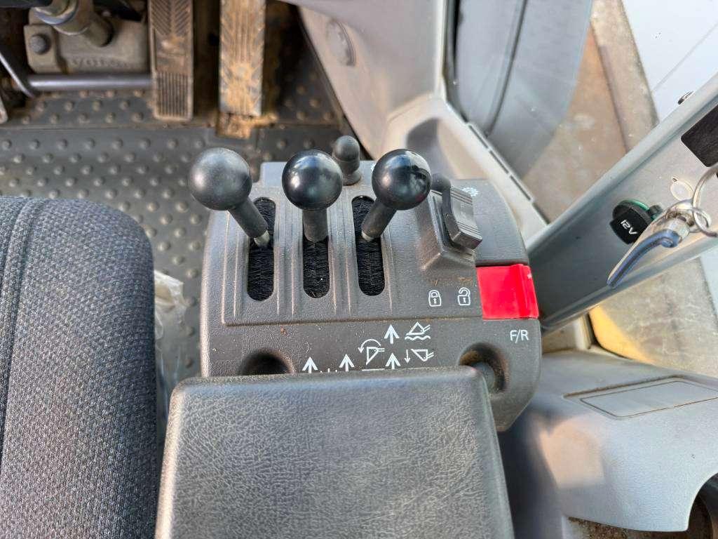 Volvo L60G - ORIGINAL 506 HR / GERMAN MACHINE Photo 10