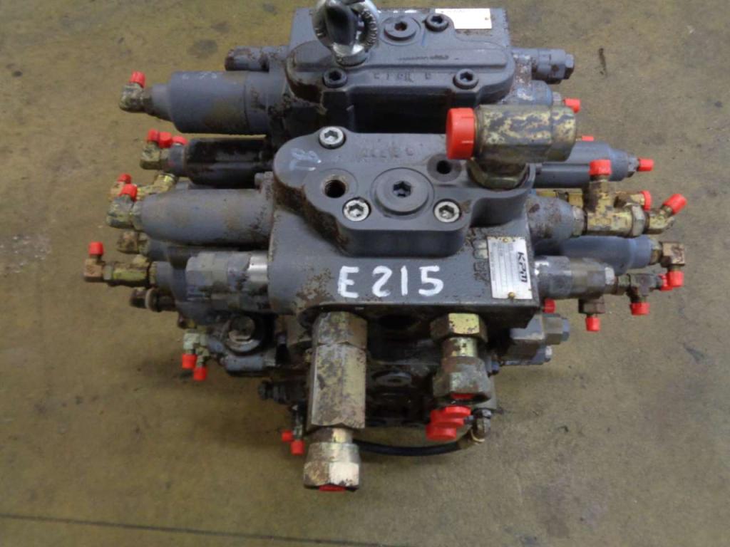 Hydraulic distributor for New Holland E 215 Photo 3