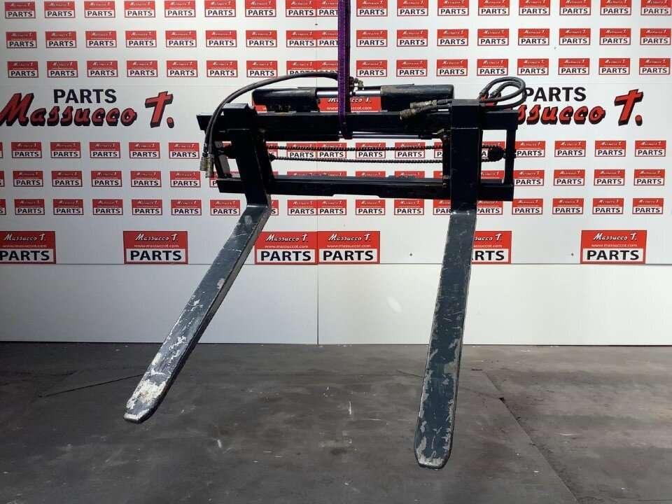 Telescopic handler forks Photo 1