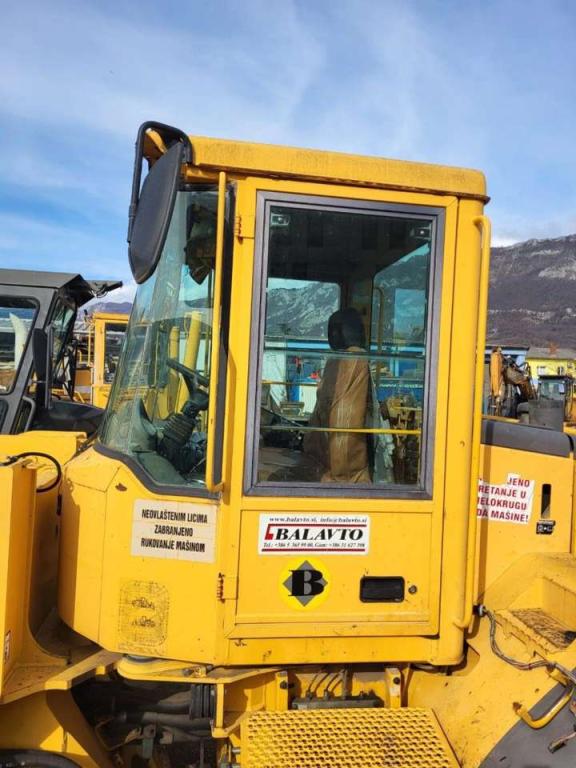 Volvo cabin 33369 for Volvo L110E Photo 6