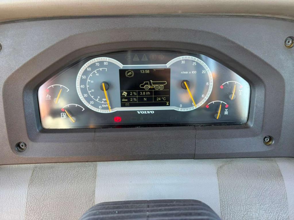 Volvo A25G Photo 21