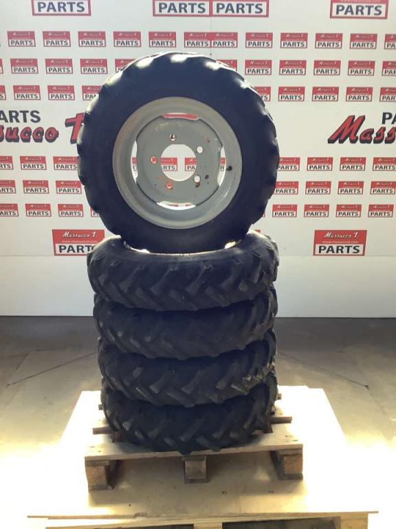 Tire with rim for Silla 800 Photo 1