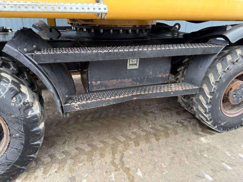 Caterpillar M316D Photo 18