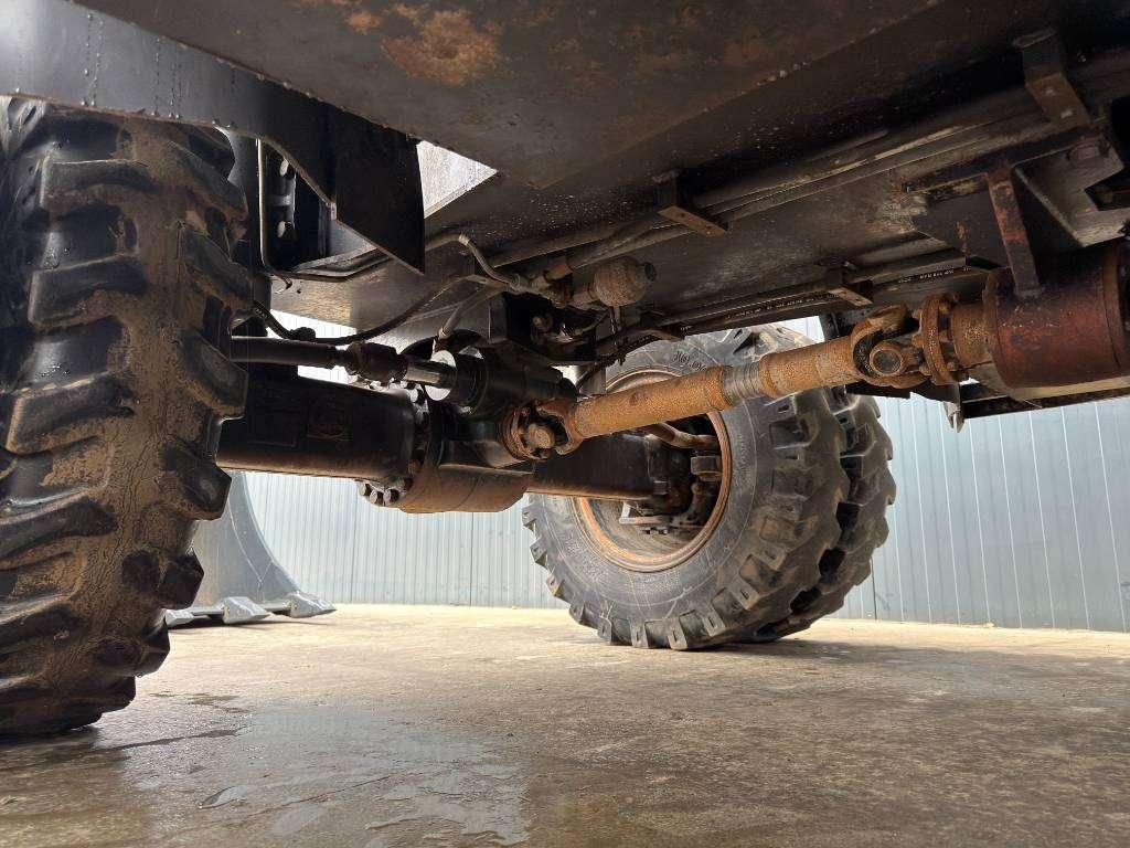 Caterpillar M316D Photo 20