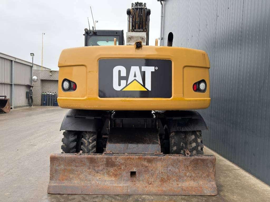 Caterpillar M316D Photo 4