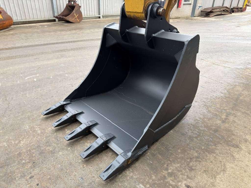 Caterpillar M316D Photo 8