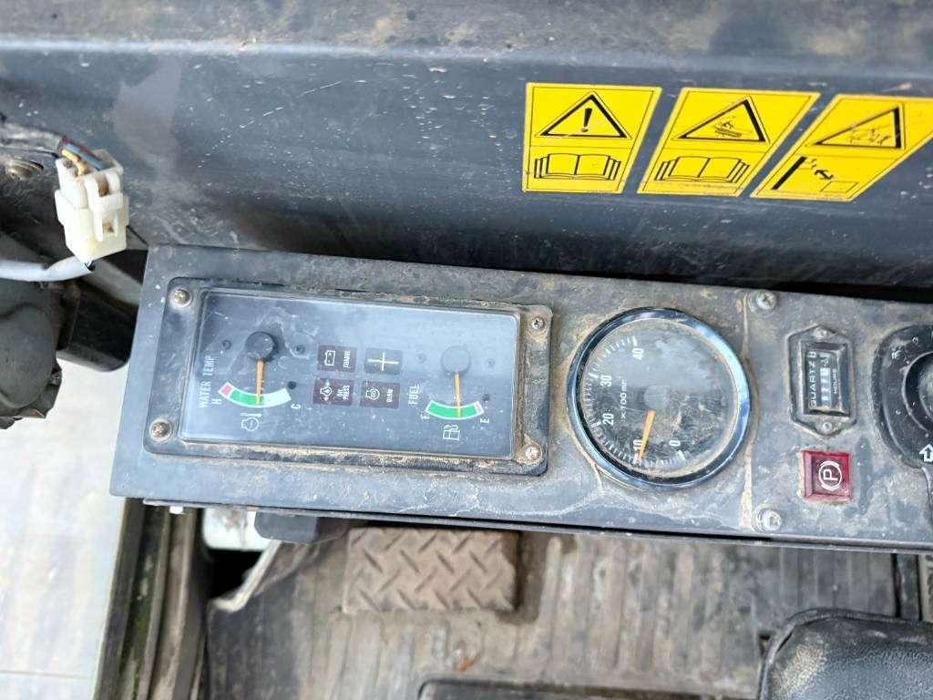 IHI IC100 - Isuzu Engine / Track Dumper Photo 13