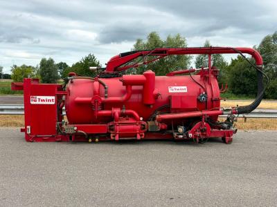 Ravo Twint Vacuum tank sold by Big Machinery