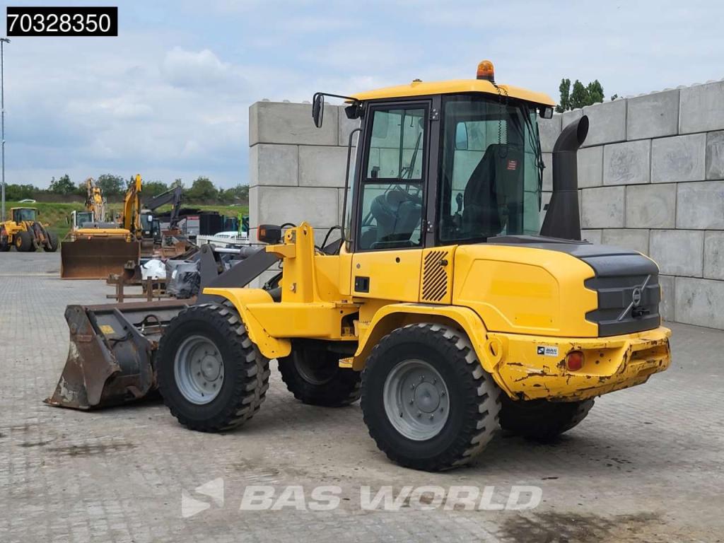 Volvo L30 G Photo 8