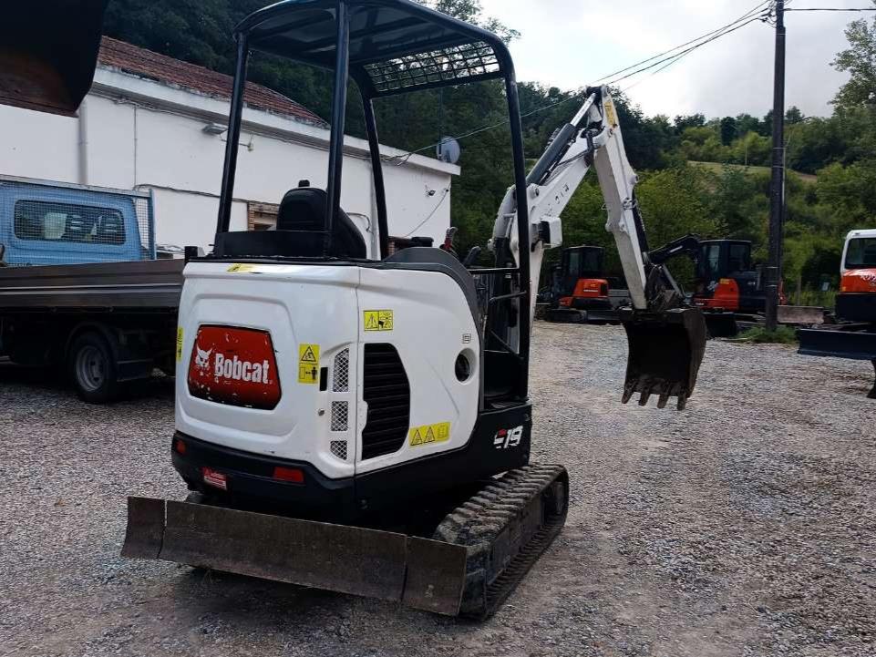 Bobcat E19 Photo 14