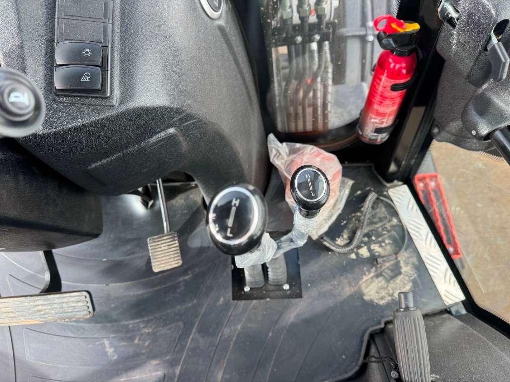 HexL 420x 4WD - UNUSED! Telescopic - 4/1 Bucket + Photo 14