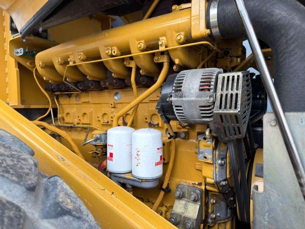 Caterpillar CS563E Photo 22
