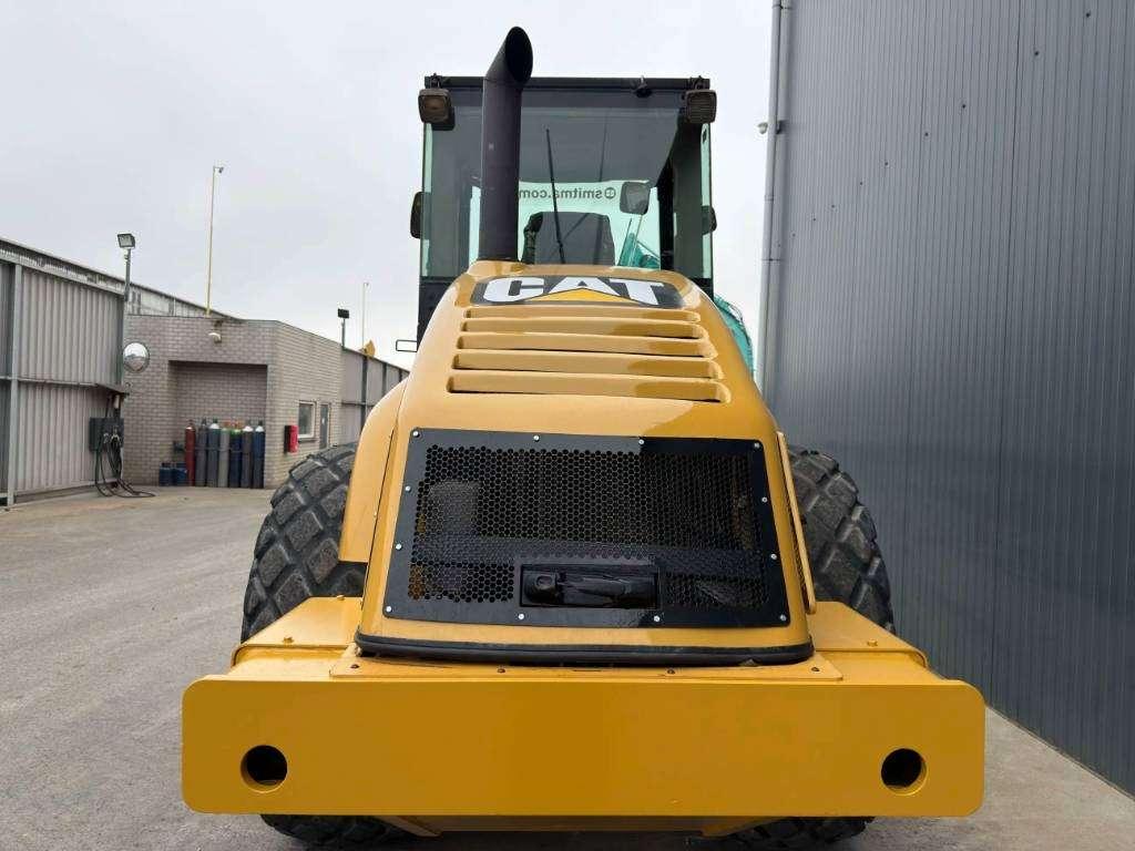 Caterpillar CS563E Photo 8
