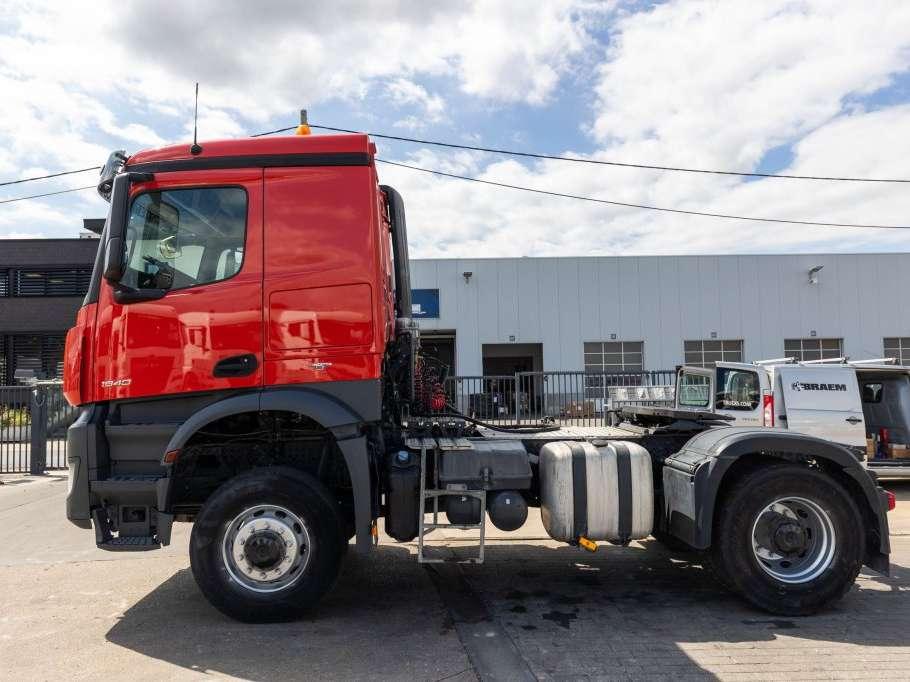 Mercedes-Benz AROCS 1840 AS - 4X4 (cardan)+MANUAL+KIPHYDR. Photo 4