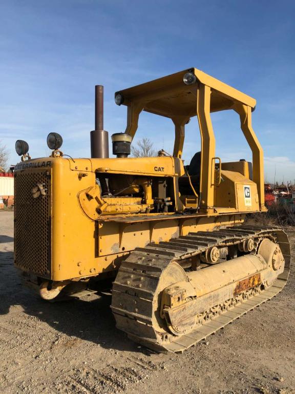 Caterpillar D5 B Dozer sold by BEATRICE S.R.L. (Ad code RP913)