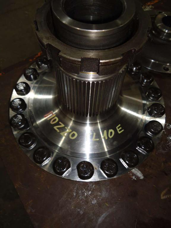 Drive wheel hub for Fiat Allis FL10E - FD10E Photo 1