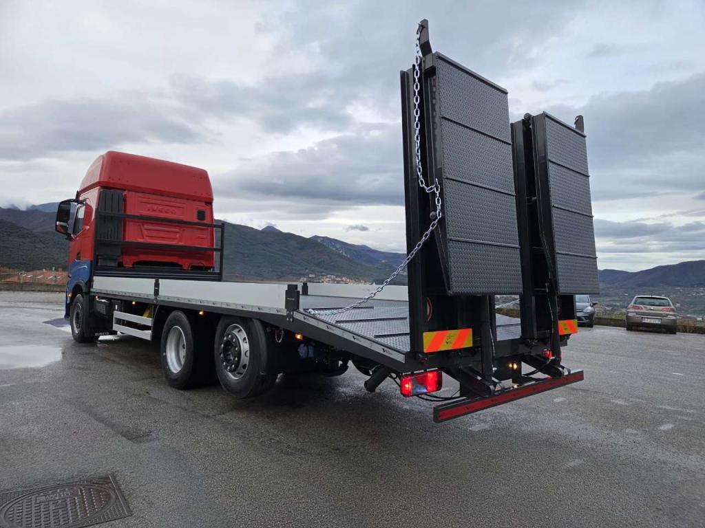 Iveco S-WAY AS260S48 Y Photo 17