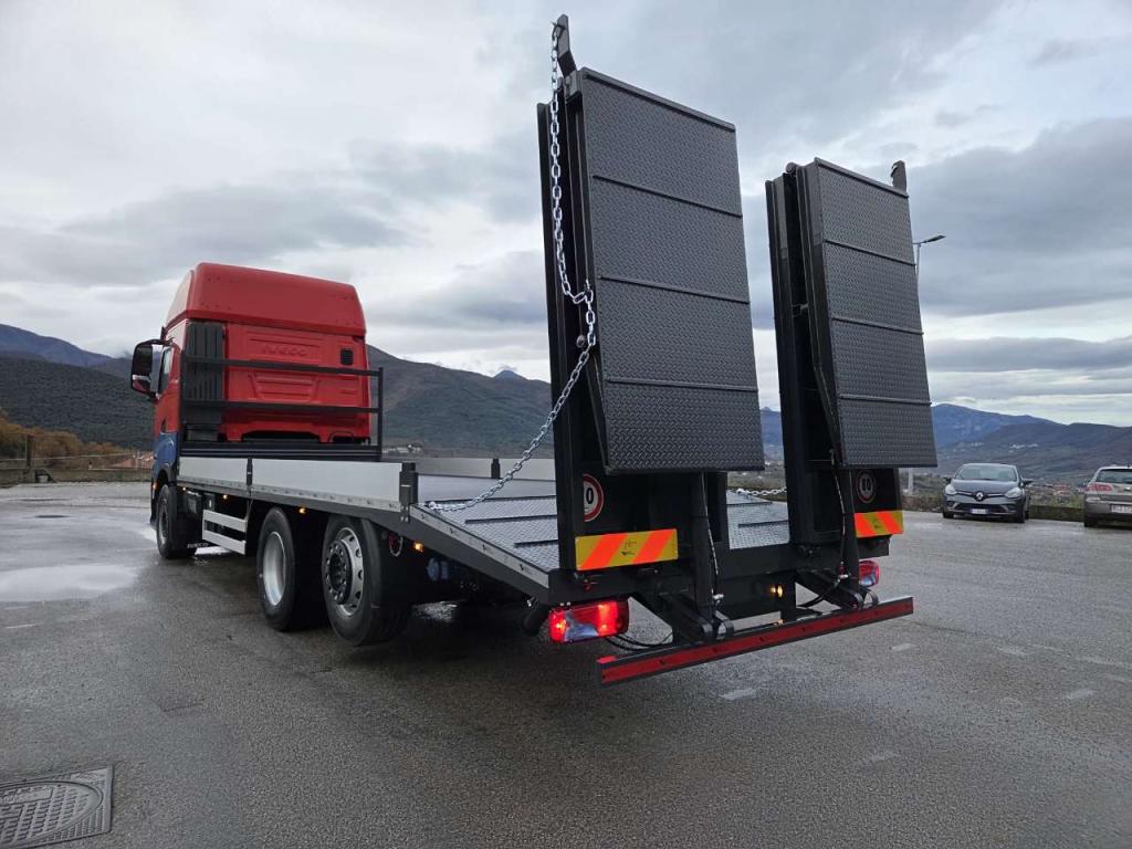 Iveco S-WAY AS260S48 Y Photo 18