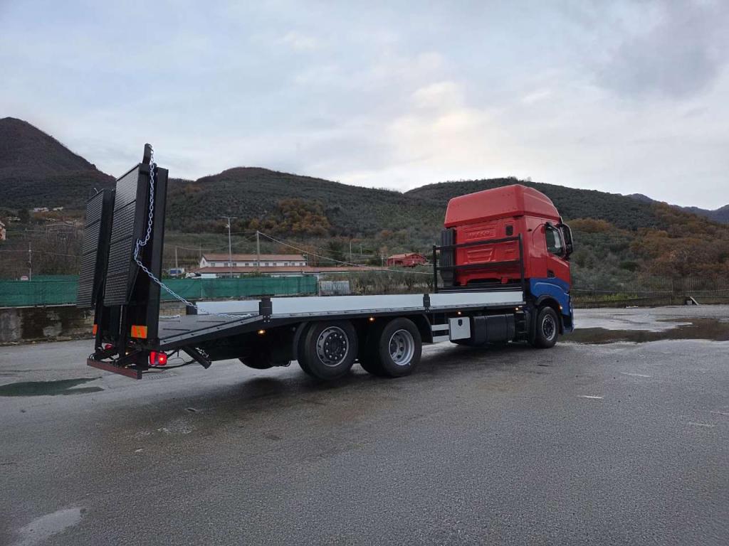 Iveco S-WAY AS260S48 Y Photo 29