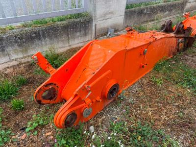 Hitachi ZX210-240 sold by Emme Service Srl