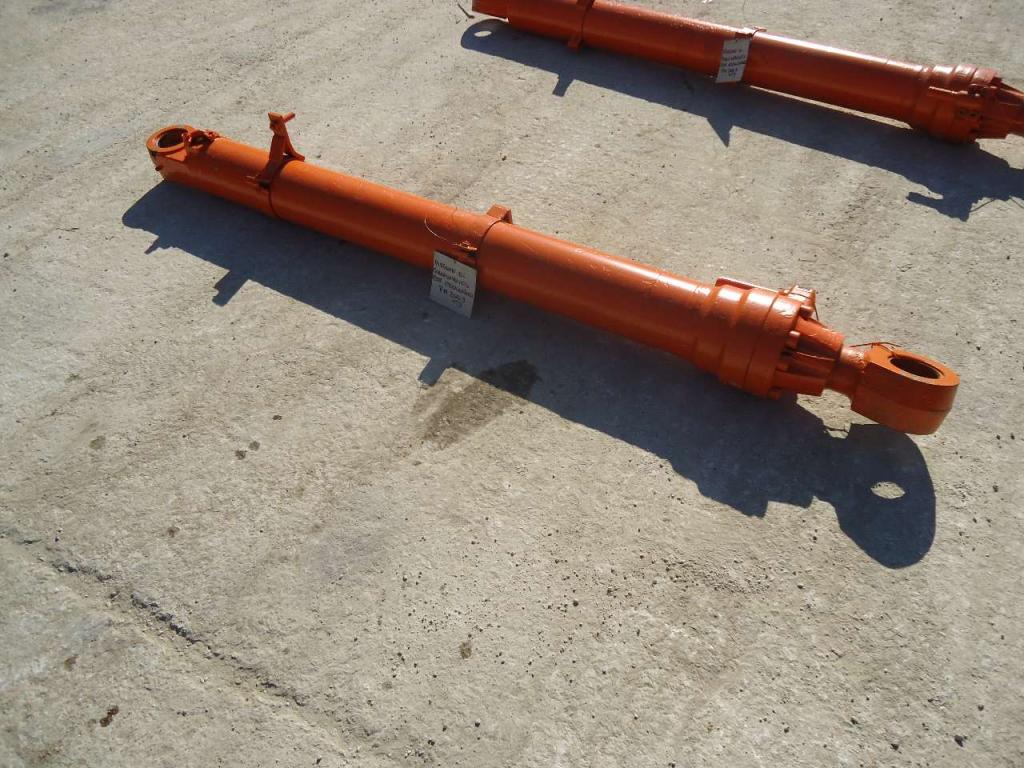 Lifting piston for Fiat Hitachi FH200.3 MT.3 Photo 2