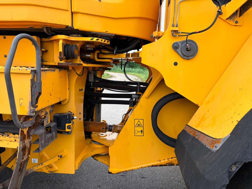 Volvo L150H Photo 27