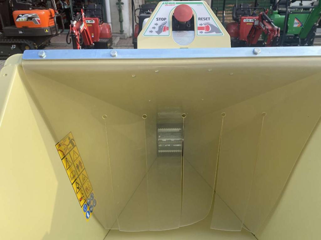 Negri R 225 Carrellato Photo 3