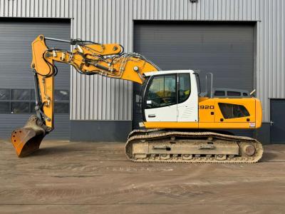 Liebherr R920LC sold by Big Machinery