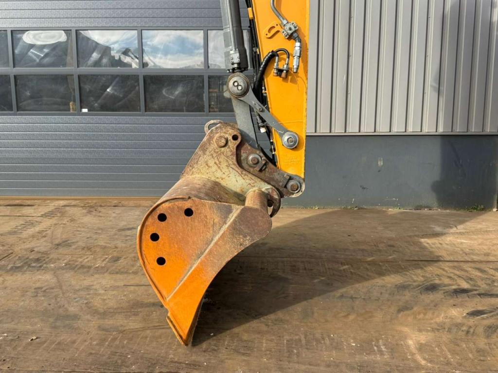Liebherr R920LC Photo 16