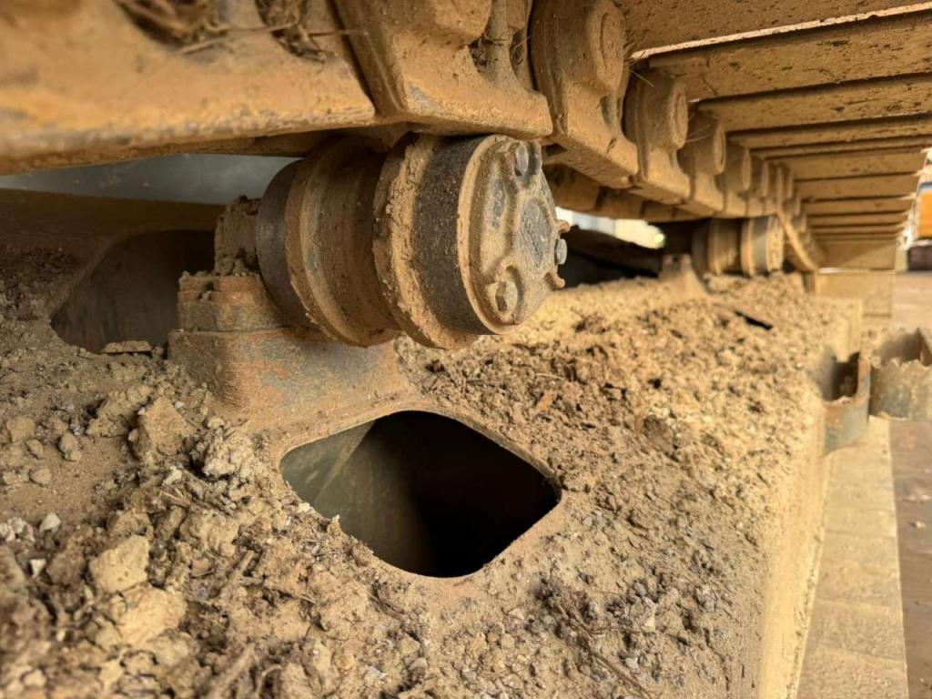 Liebherr R920LC Photo 20