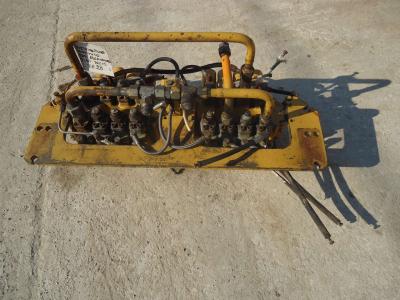 Hydraulic distributor for Fiat Allis FE28 sold by OLM 90 Srl