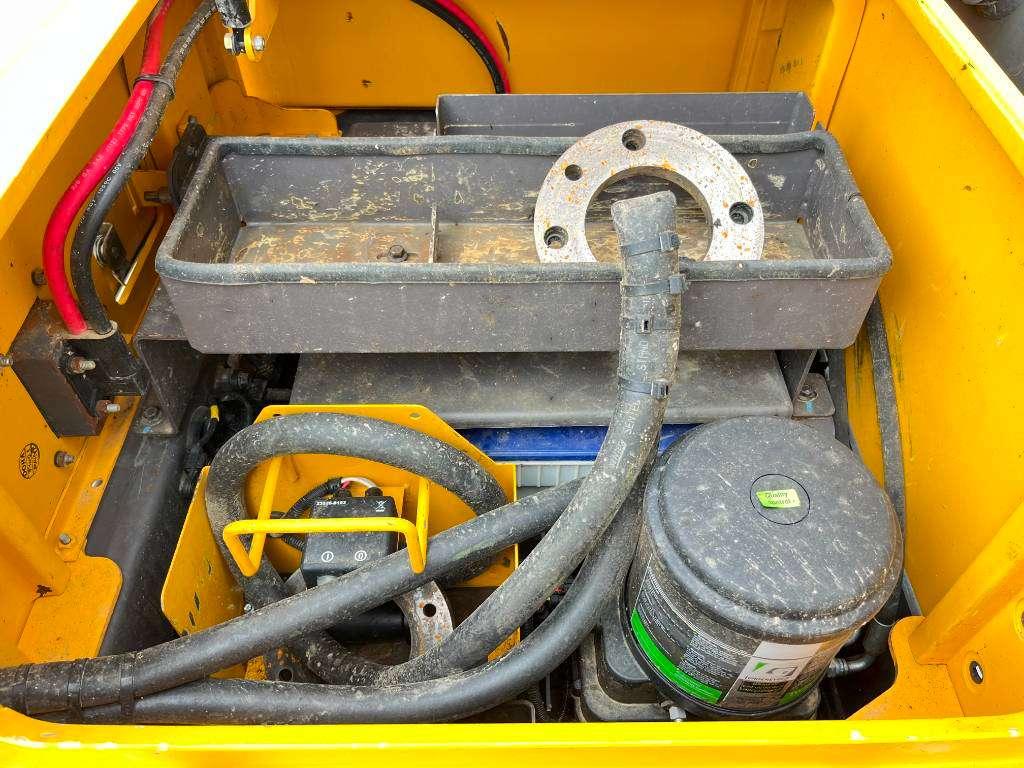 Volvo EC380DL - Automatic Greasing / Quick Coupler Photo 29