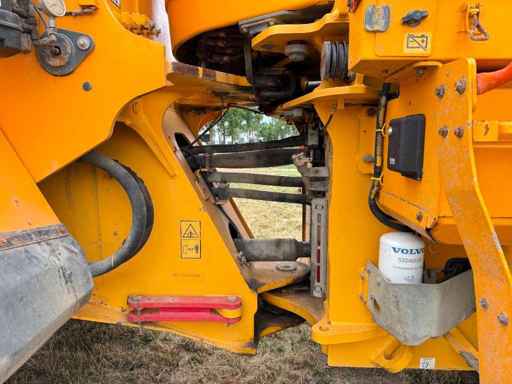 Volvo L150H - Quick Coupler / Pressurised Cabin Photo 19