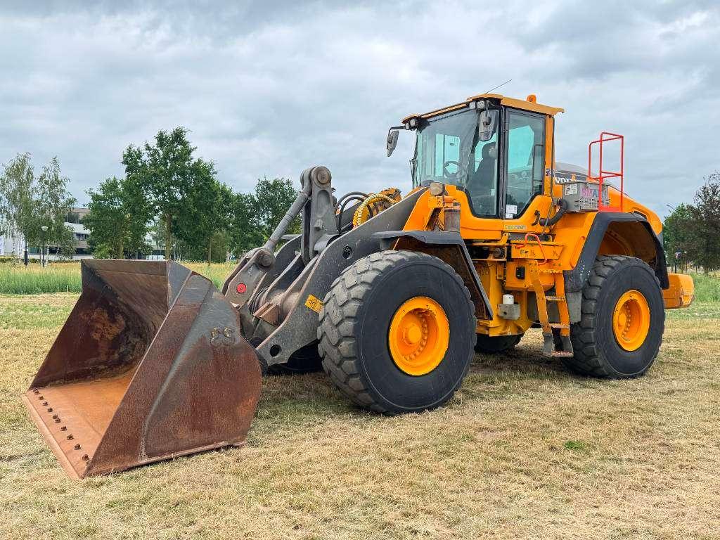 Volvo L150H - Quick Coupler / Pressurised Cabin Photo 2