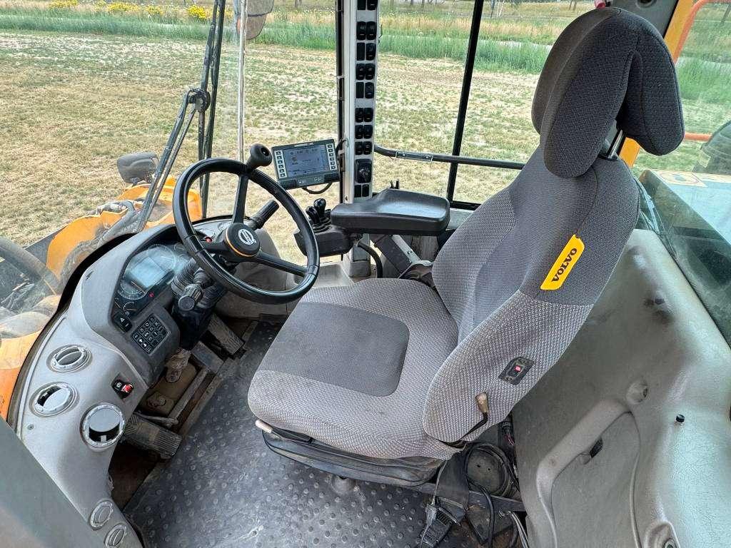 Volvo L150H - Quick Coupler / Pressurised Cabin Photo 6