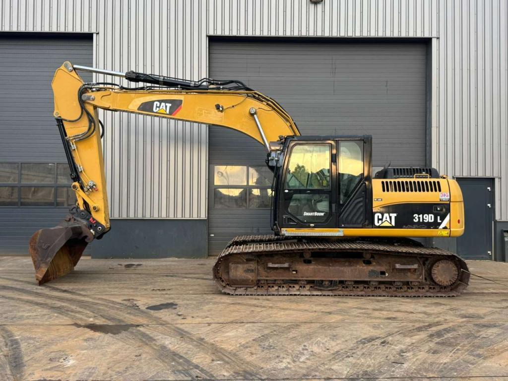 Caterpillar 319DL Photo 1