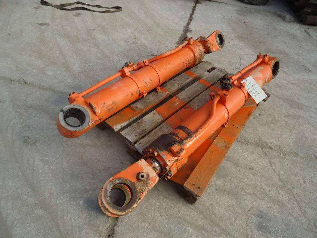 Lifting piston for Hitachi ZW310 Photo 1