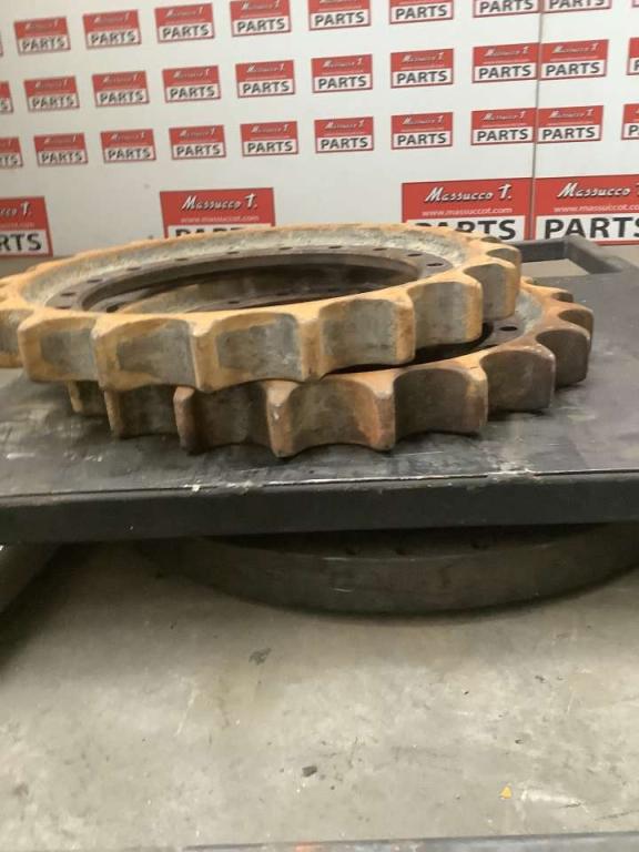 Sprocket for Hitachi ZX240 serie7 Photo 3