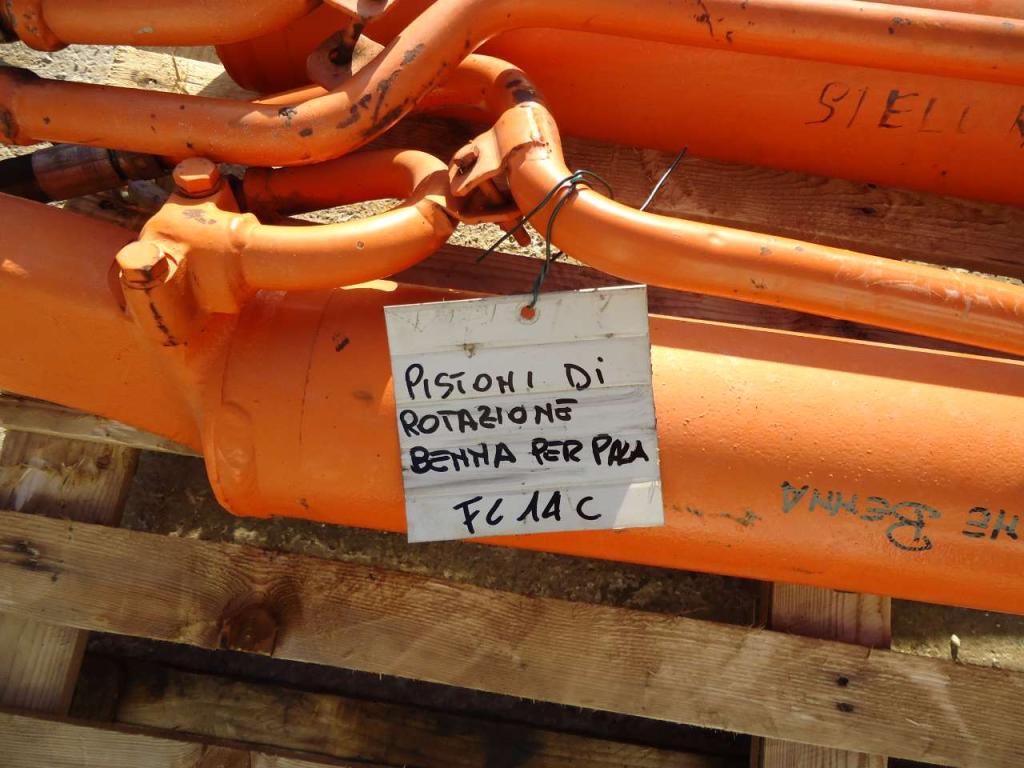 Bucket rotation piston for Fiat Allis FL14C Photo 2