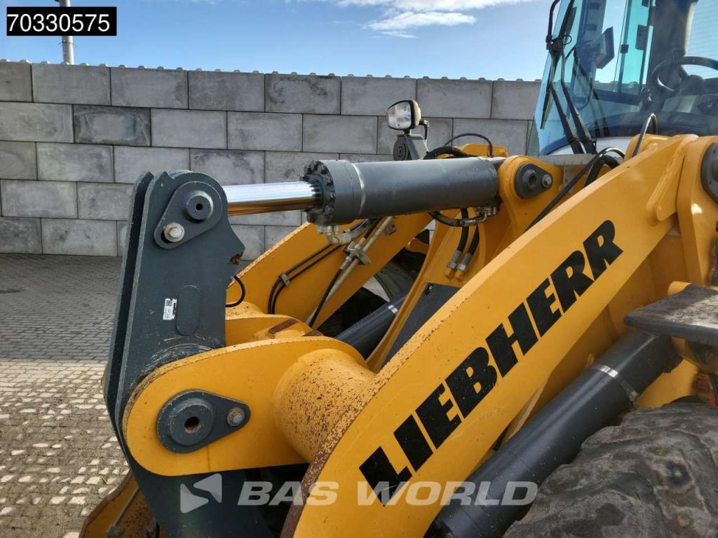 Liebherr L538 Quick Coupler Photo 13
