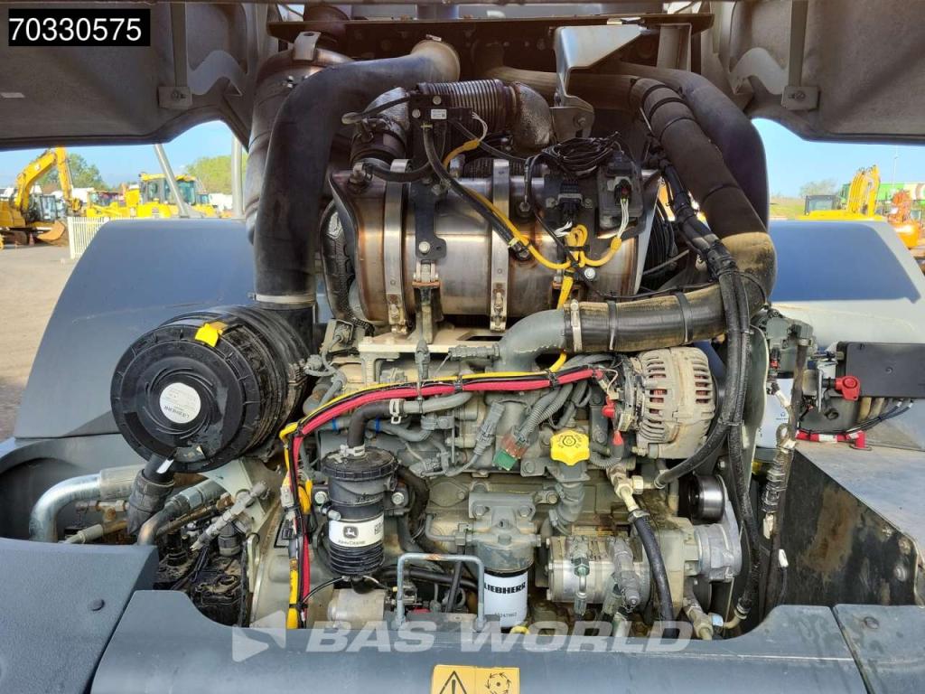 Liebherr L538 Quick Coupler Photo 23