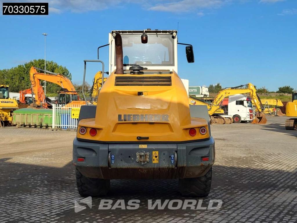 Liebherr L538 Quick Coupler Photo 6