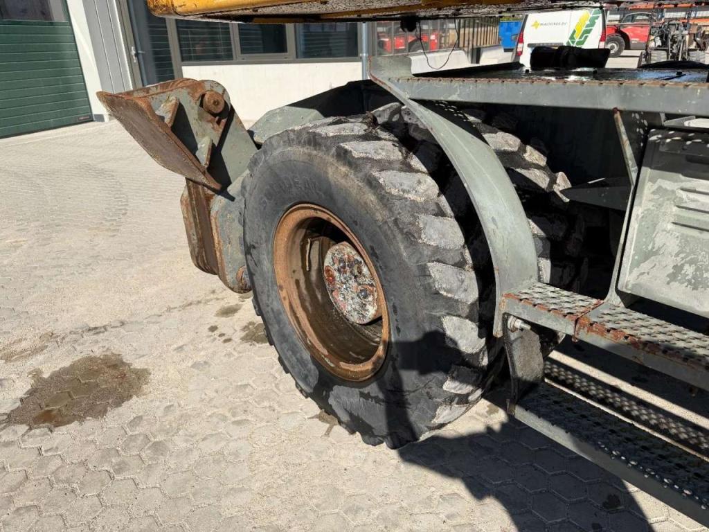 Liebherr A924B Litronic 2x bucket // AIRCON // Outriggers Photo 12