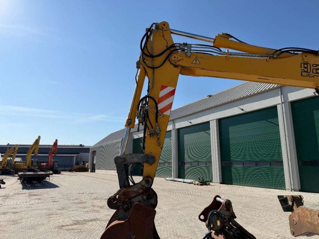 Liebherr A924B Litronic 2x bucket // AIRCON // Outriggers Photo 17