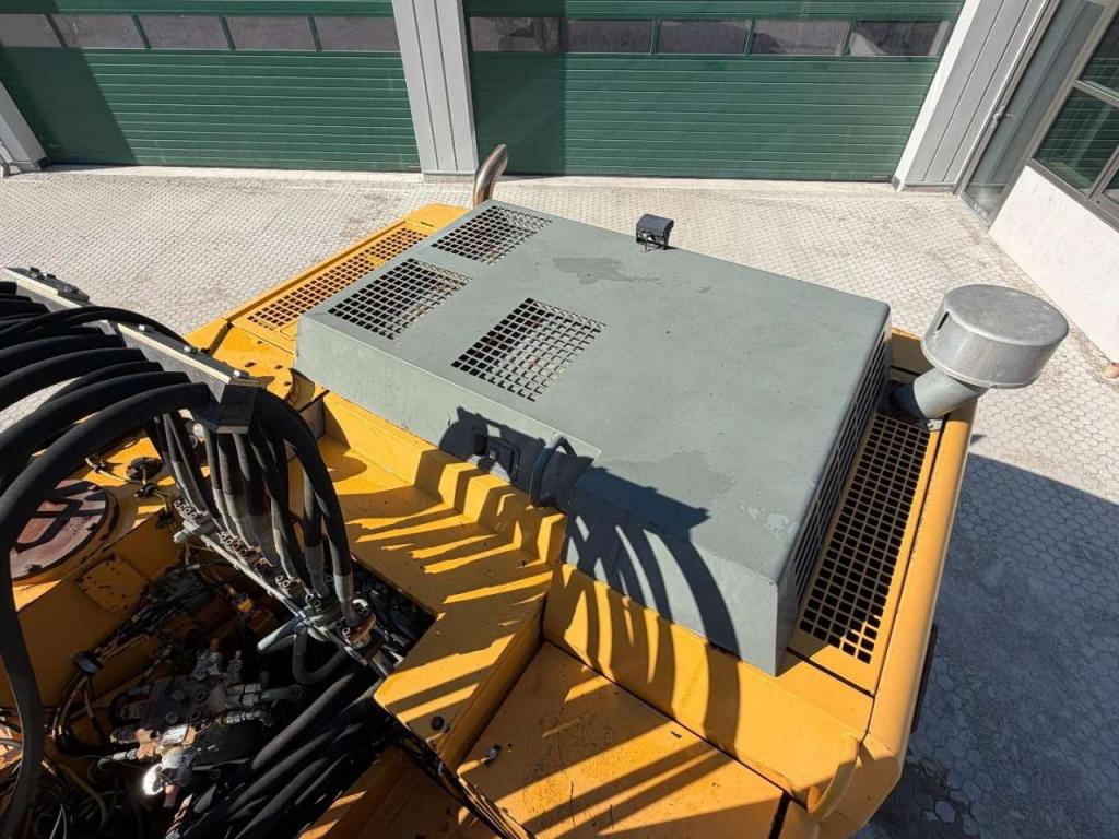 Liebherr A924B Litronic 2x bucket // AIRCON // Outriggers Photo 28