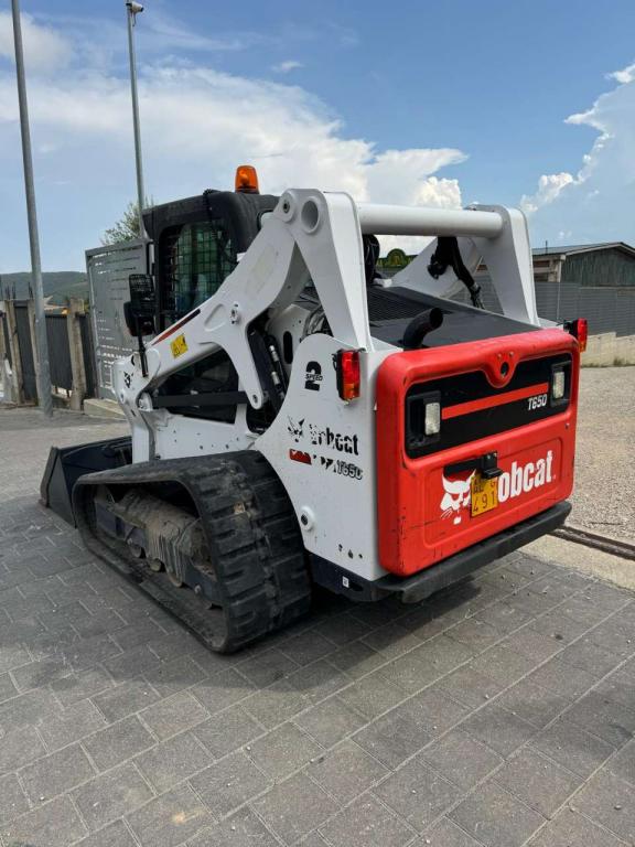 Bobcat T650 Photo 4